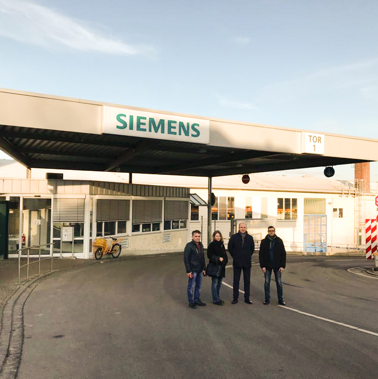 Siemens germany. Завод Siemens в Германии. Крефельд Германия завод Сименс. Siemens заводы заводы в Германии. Завод Siemens в Крефельде.